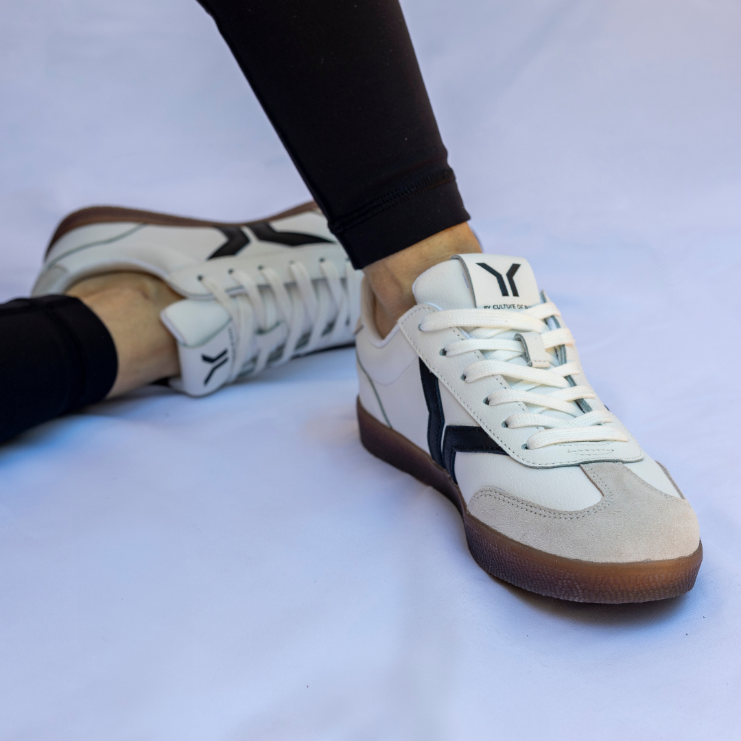 Fearless Womens Sneaker in white leather with black wing| Culture