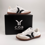 Fearless Womens Sneaker in white leather with black wing