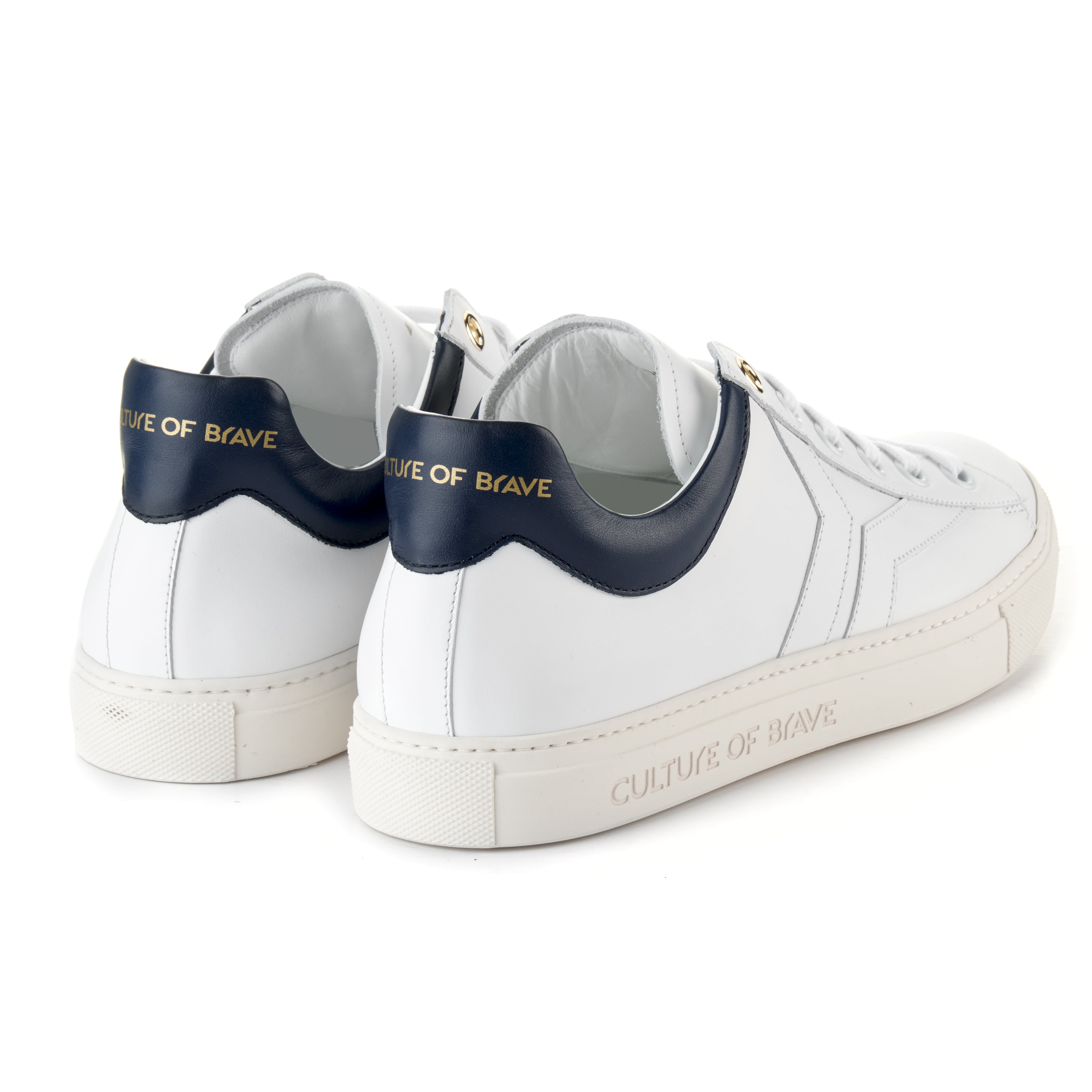 Courage S26 Women White leather navy ankle low cut