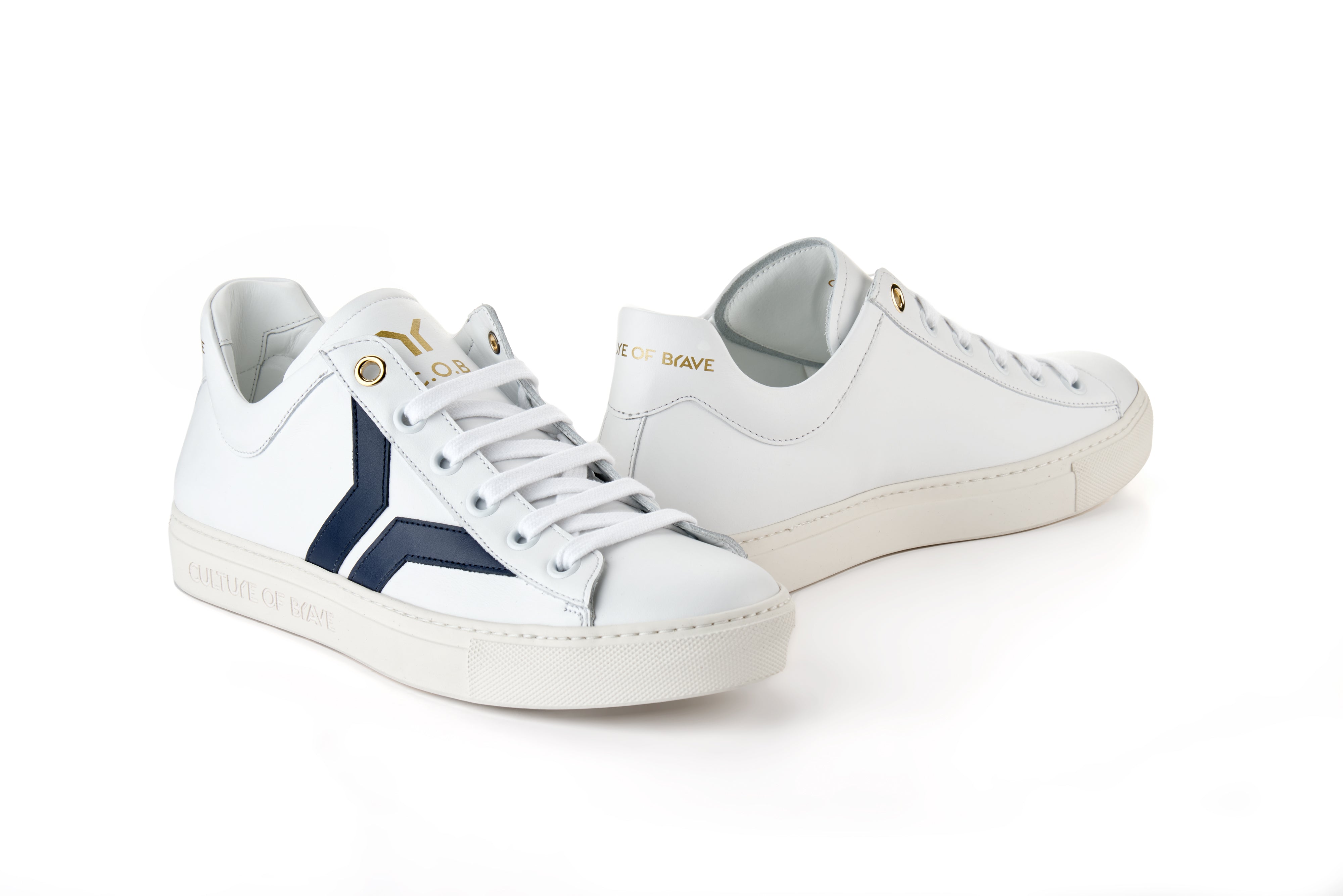 Courage S29 Men White leather navy wing low cut
