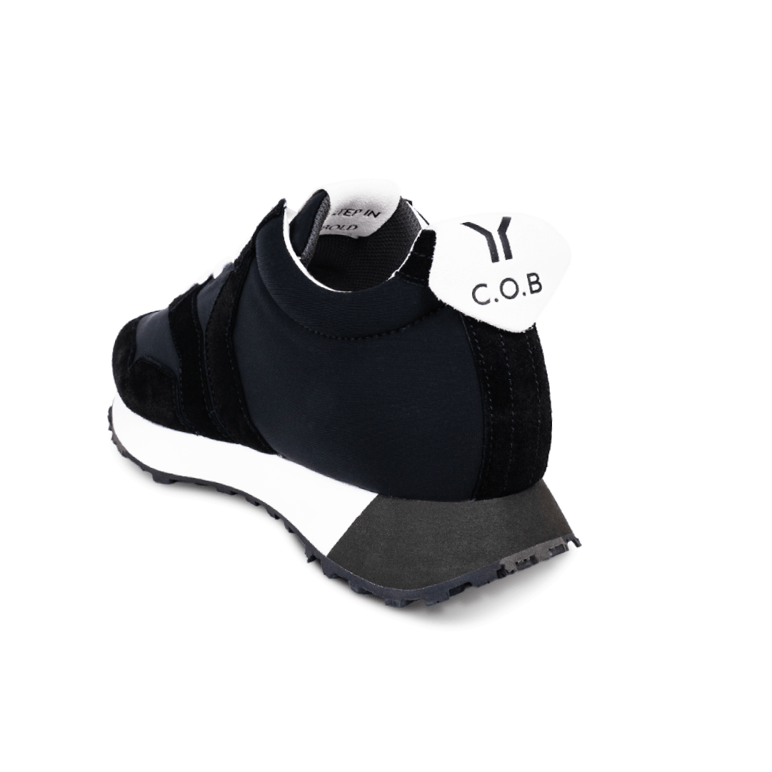 Bold Runner Black Women