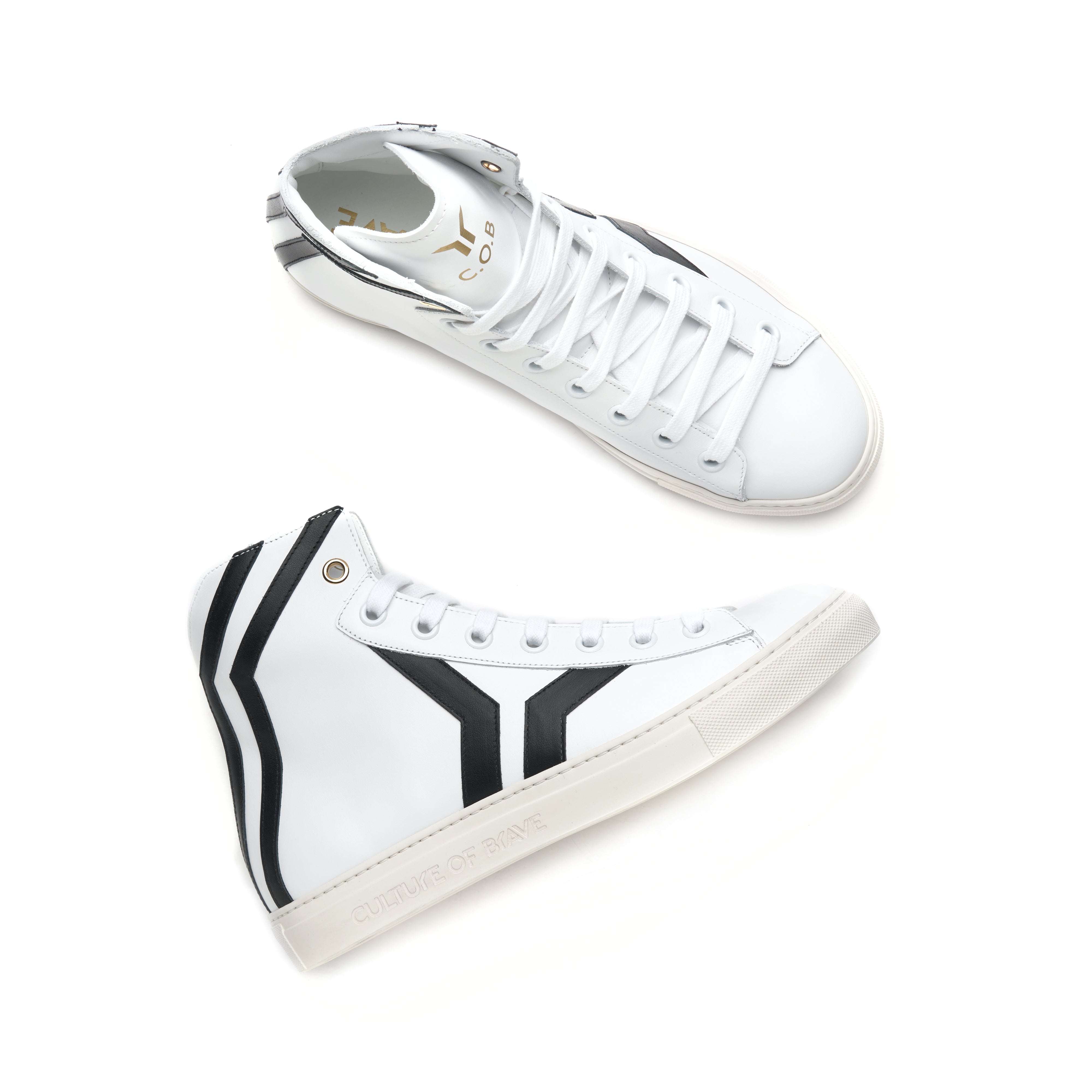 Resilient S15 Men White leather black wing mid cut